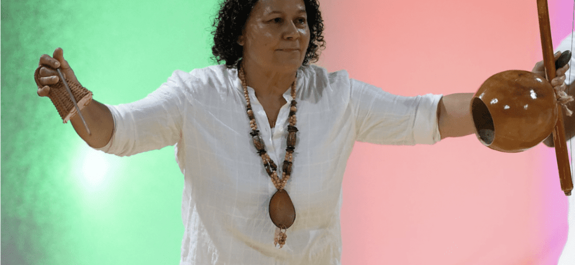 Mestra-marcia-cigarra