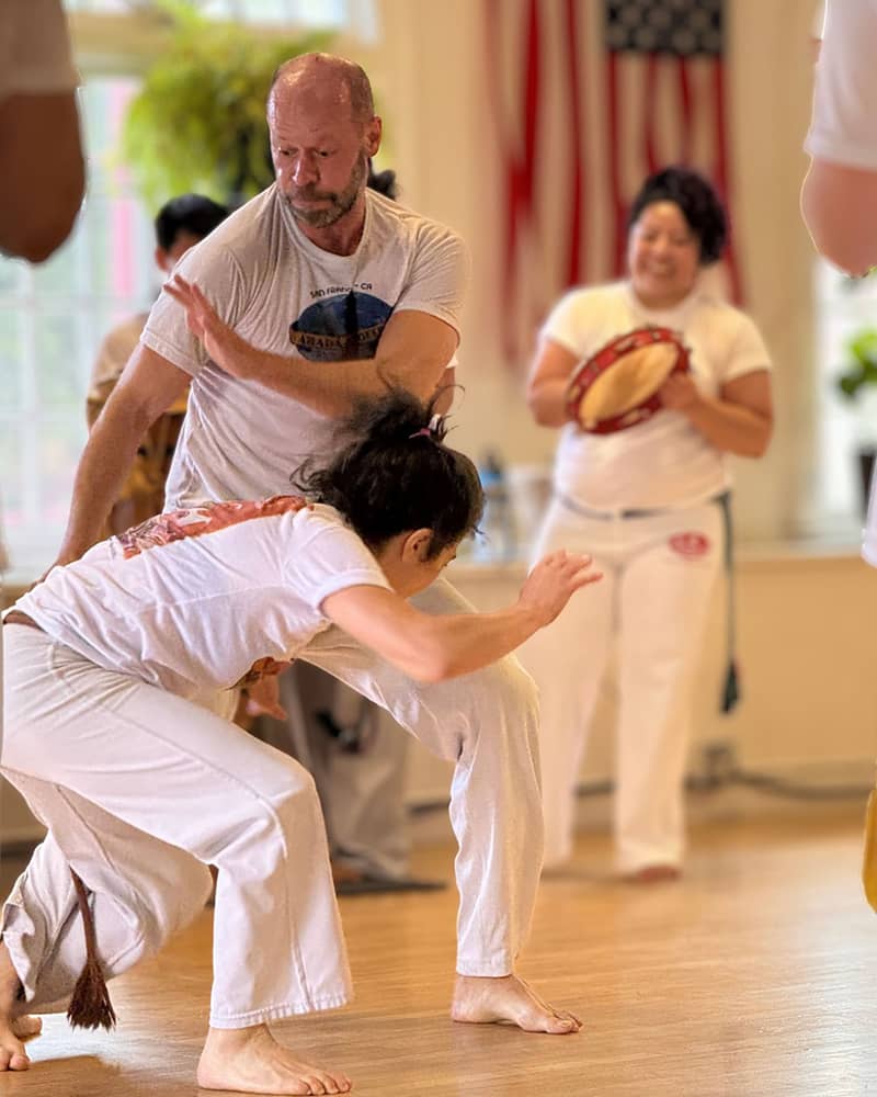 Instrutor Gafanhoto-abada-capoeira